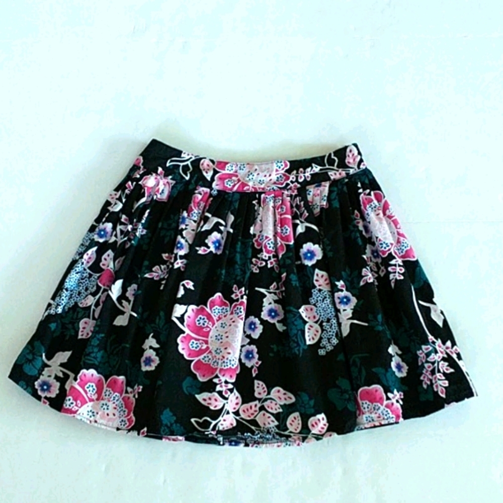 Wet Seal Floral Skirt Size XS - Picture 2 of 6
